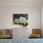 Spazioso appartamento con 3 camere e 2 bagni, super centrale!