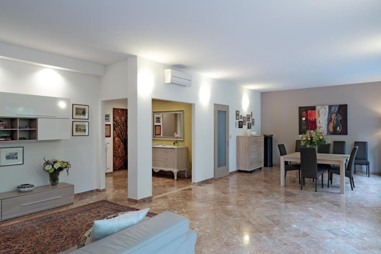 Spazioso Con 3 E 2 Bagni, Super Centrale! * Padova